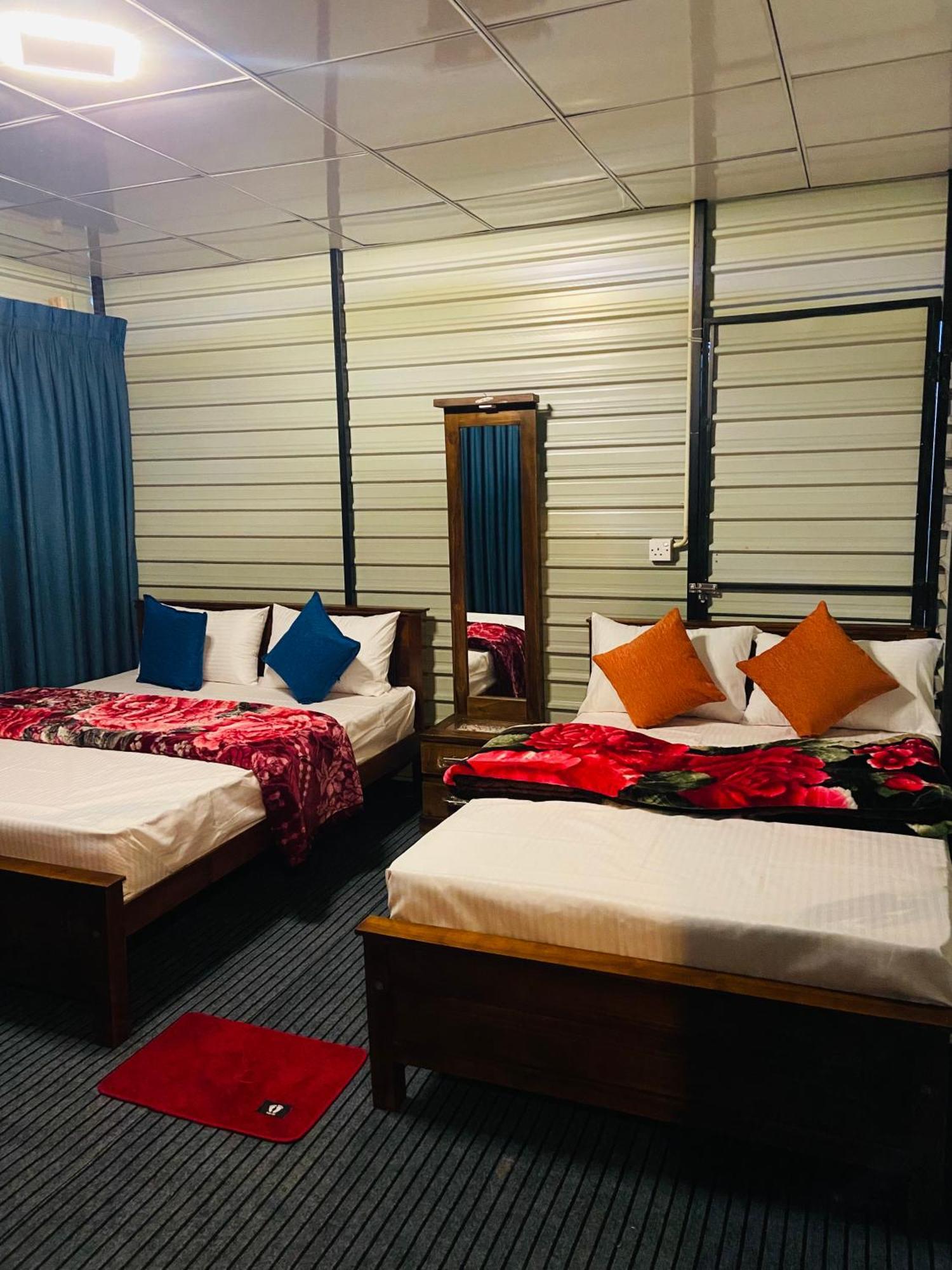 Shan Hotel Nallathanniya Exteriör bild